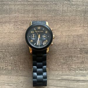 Women’s Michael Kohrs watch